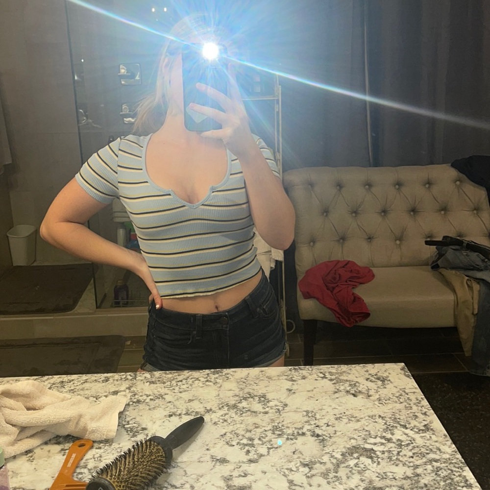 PacSun crop top